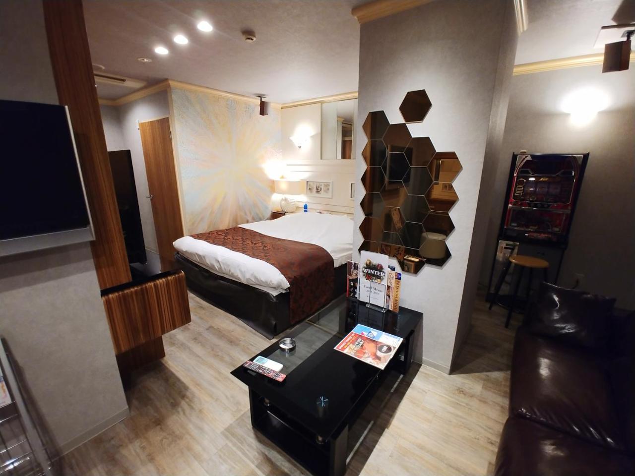 Hotel Allure (Adults Only) Nagoya Buitenkant foto