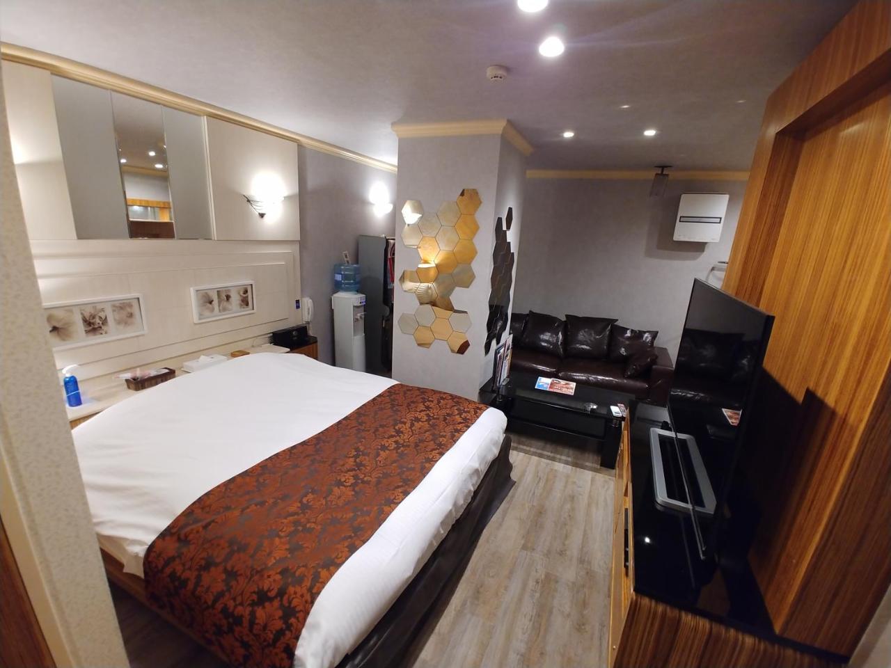 Hotel Allure (Adults Only) Nagoya Buitenkant foto